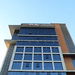 Sky Business 酒店