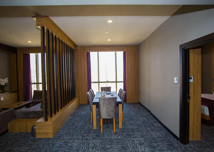 Sky Business Hotel 5*